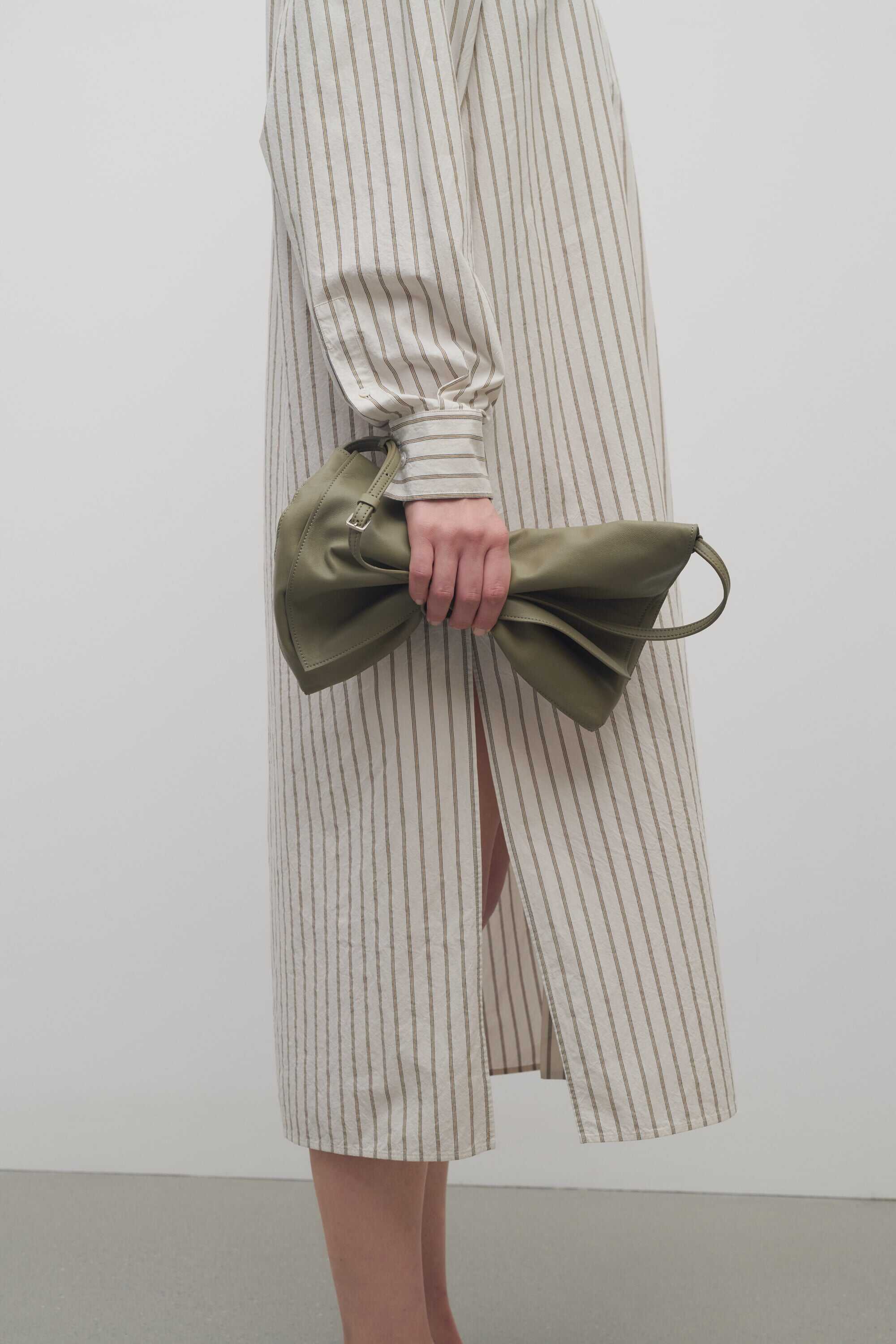 Nan Shoulder Bag in Leather