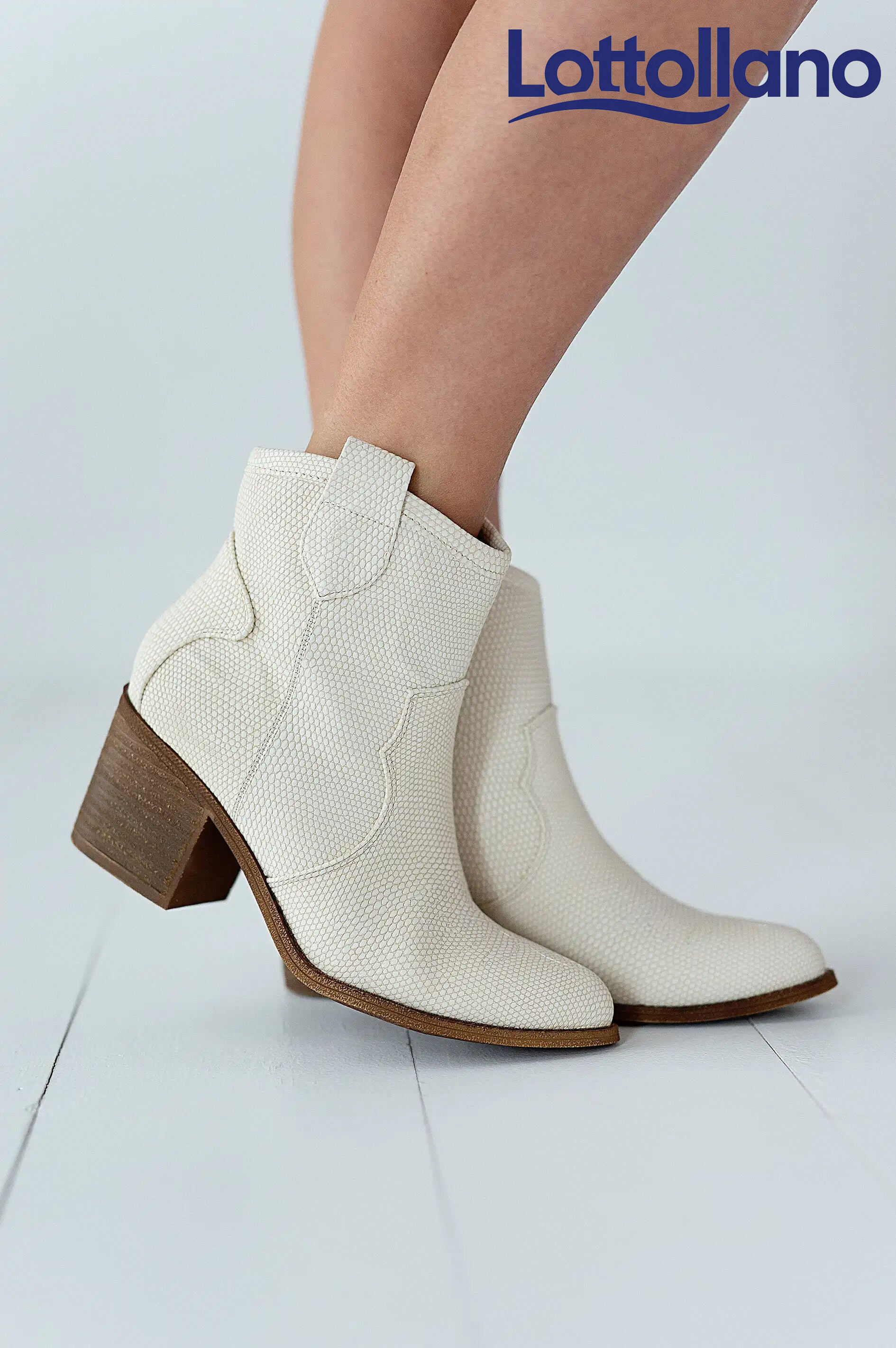 Unite Western Boot in Natural - Size 8 Left