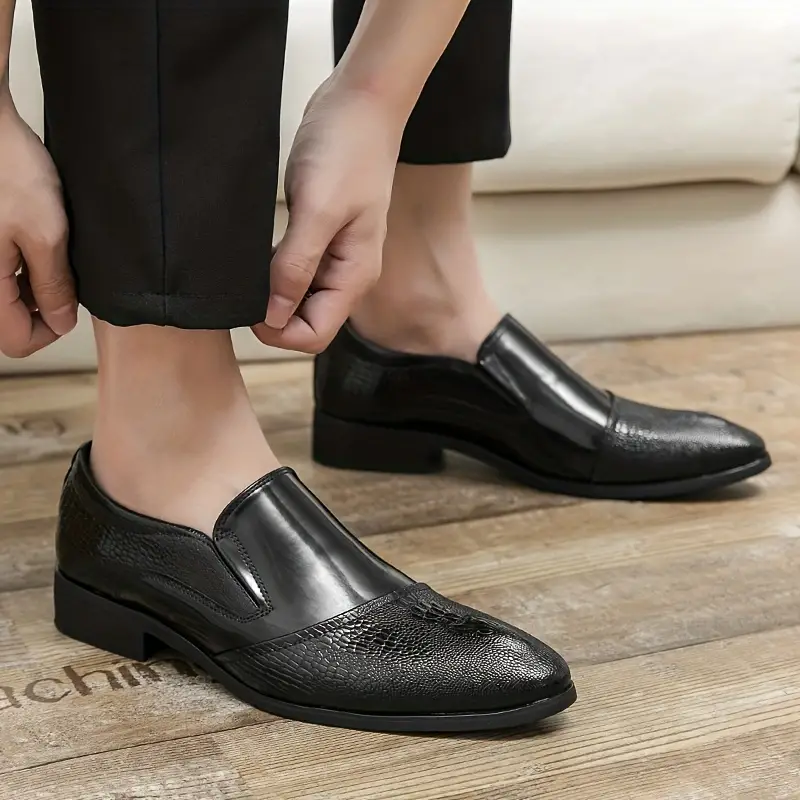 Men's Genuine Leather Comfortable Lightweight Slip On Leather Shoes