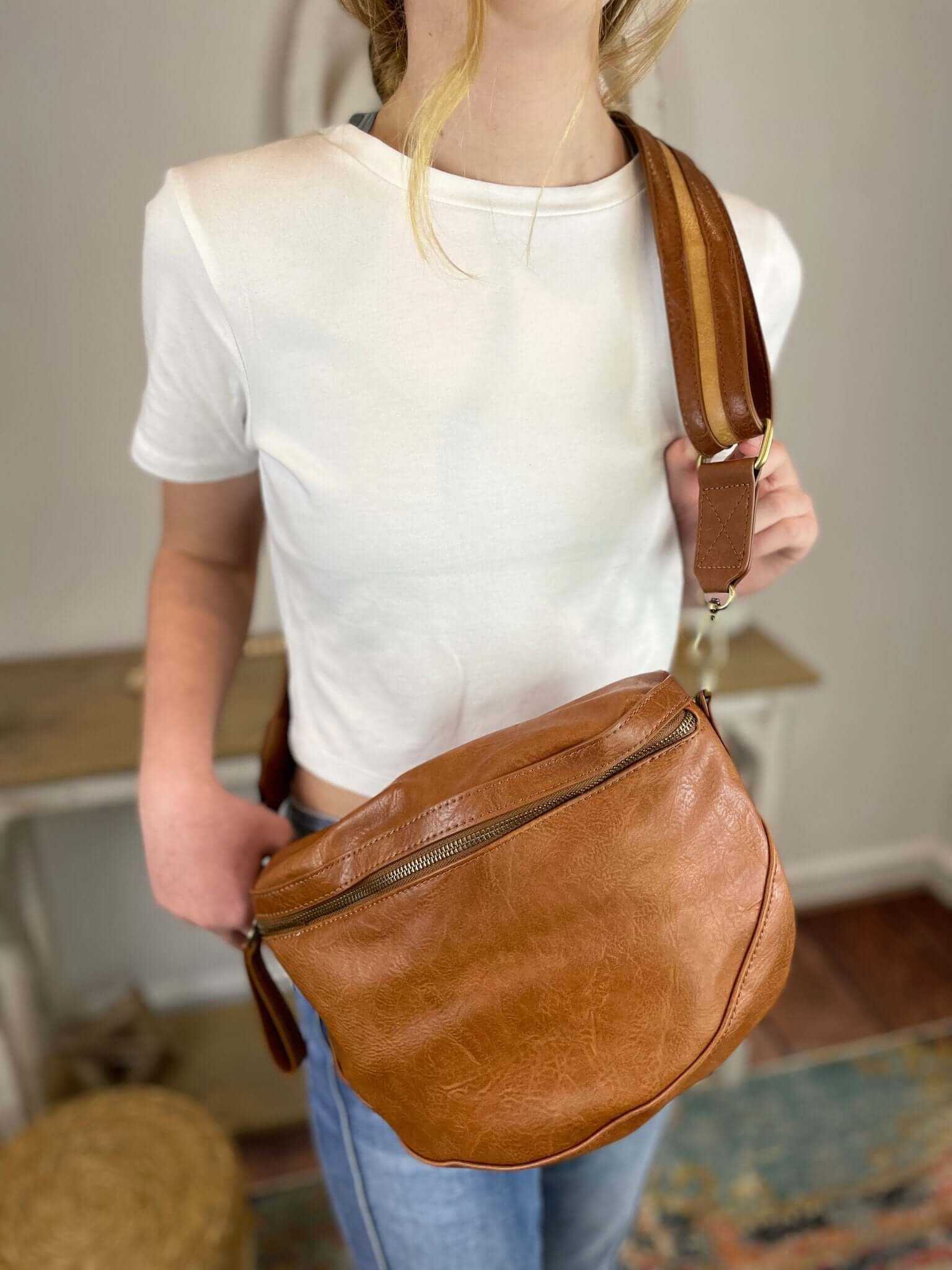 Laura Contrast Strap Sling Belt Bag