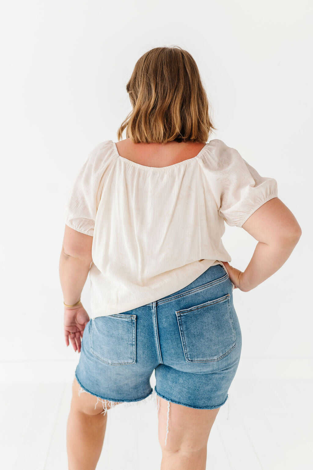 Nora Button Up - Size 3XL Left