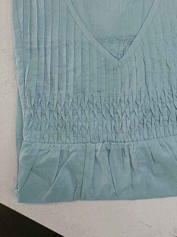 Loose Quarter Sleeved V-Neck Pleated Shirt