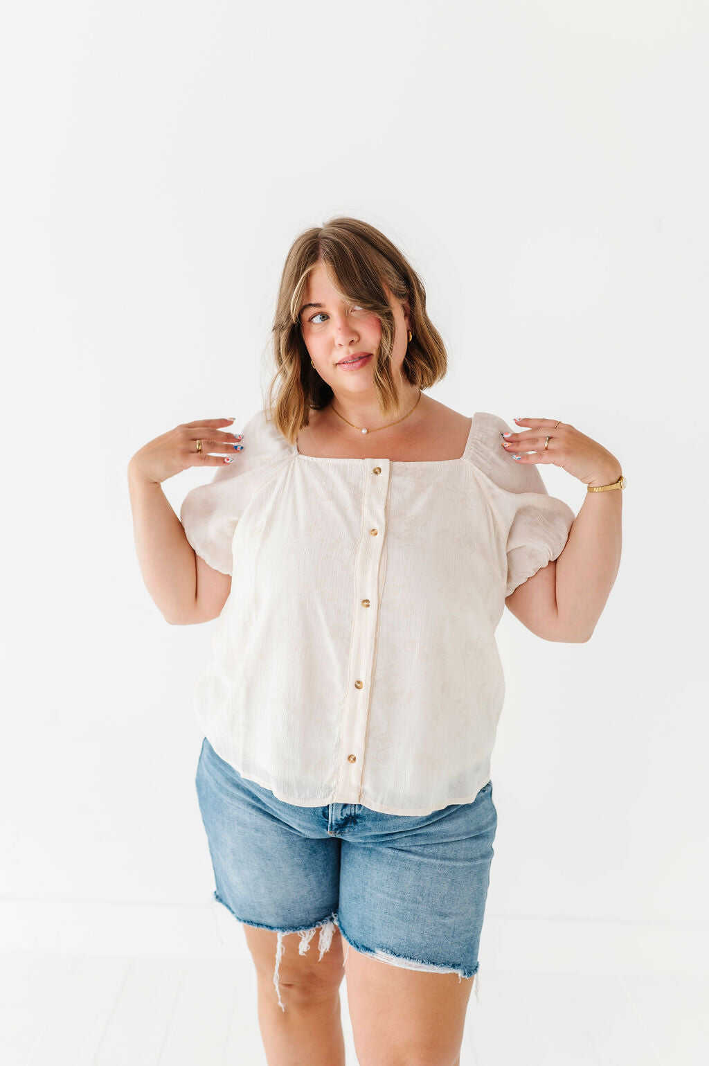 Nora Button Up - Size 3XL Left