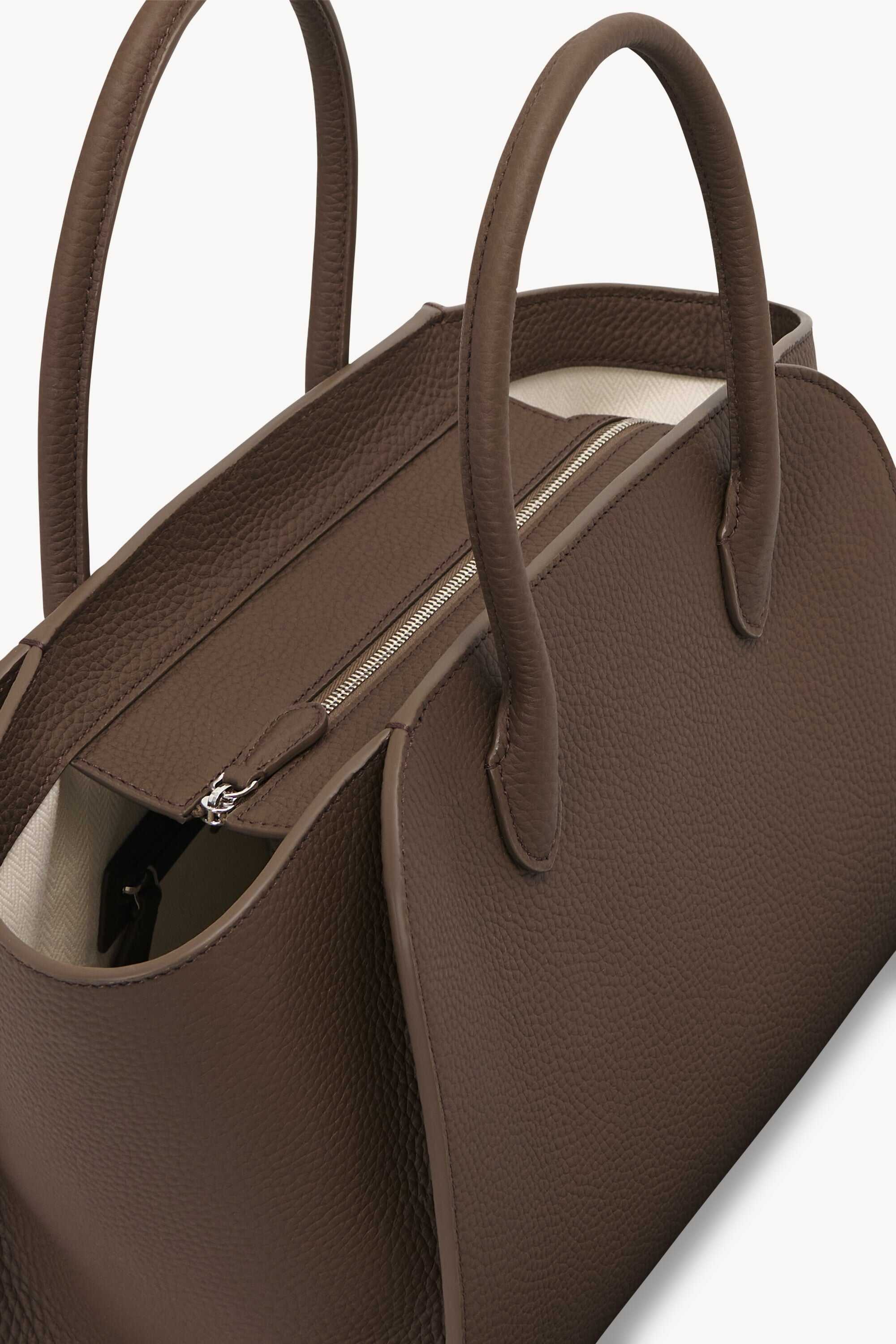 Marlo 12 Bag in Leather