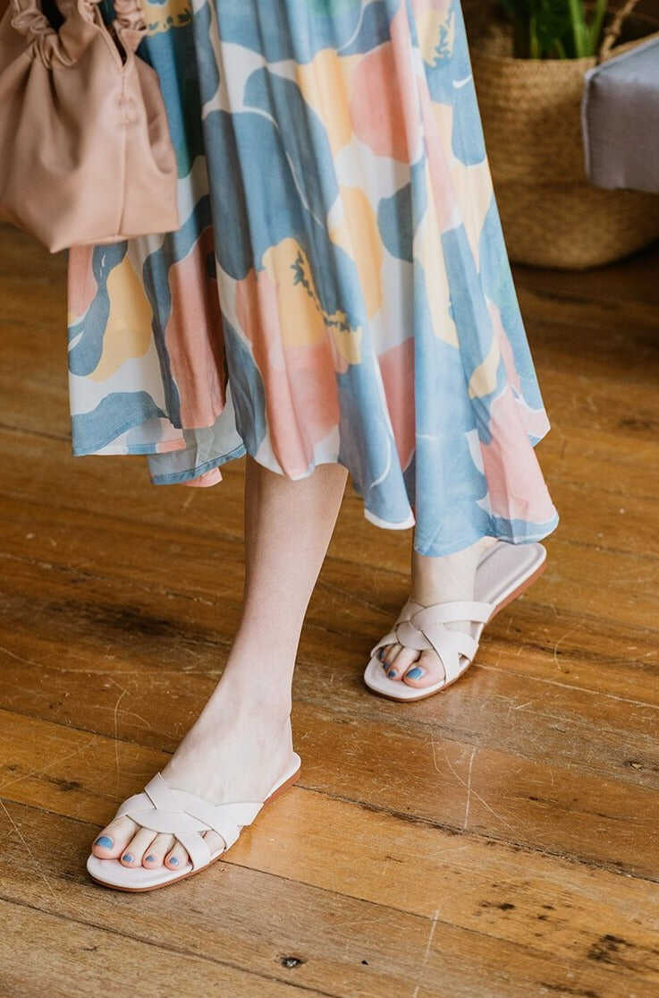 Strappy Sliders in Cream