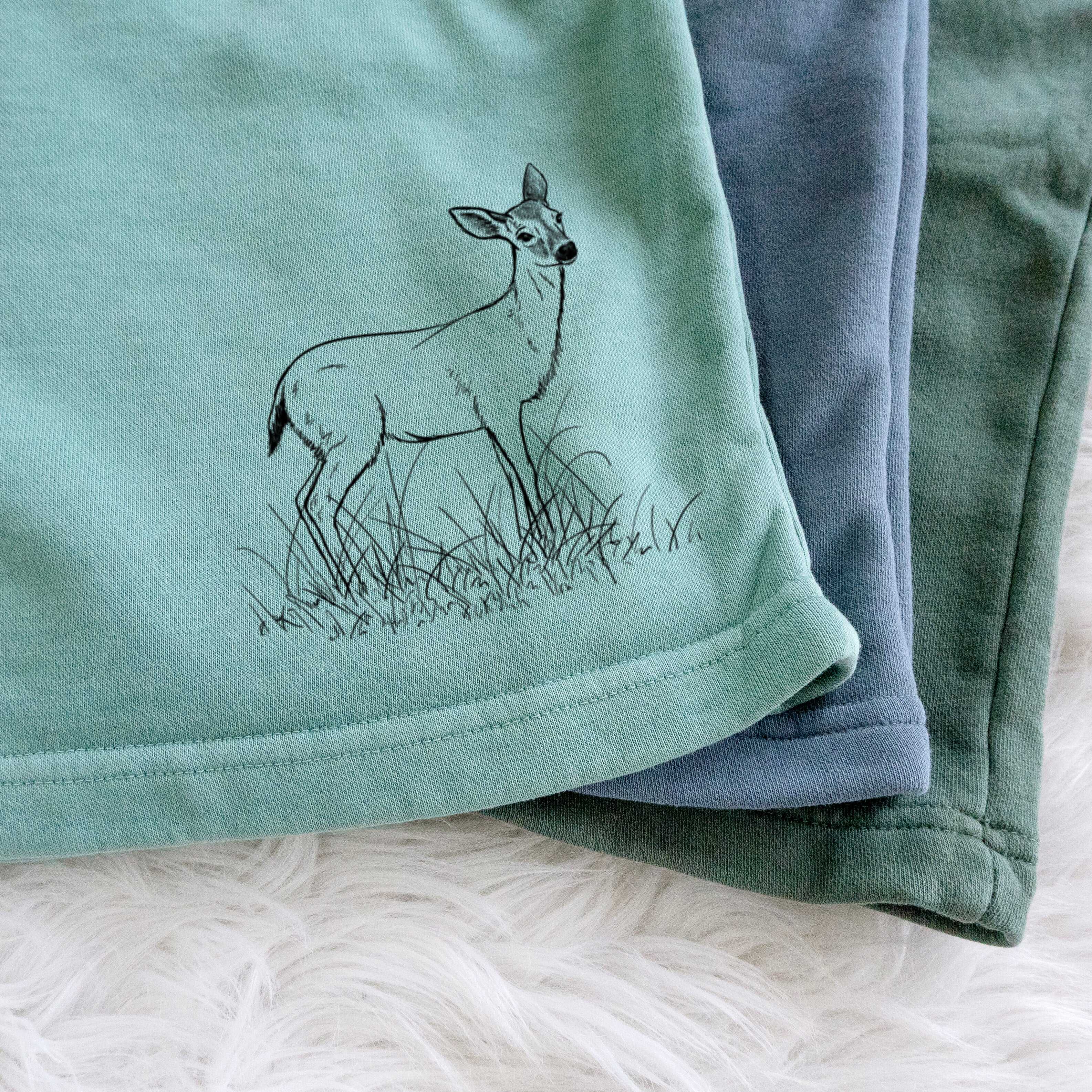 Black-tailed Deer Doe - Odocoileus hemionus hemionus - Unisex Pigment Dyed Shorts