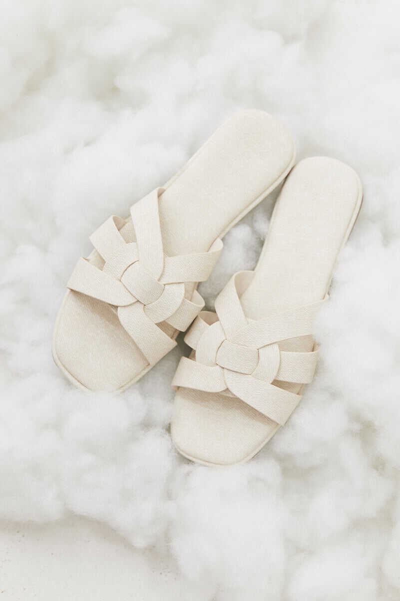 Bondi Cloud Sliders in Waterproof Linen