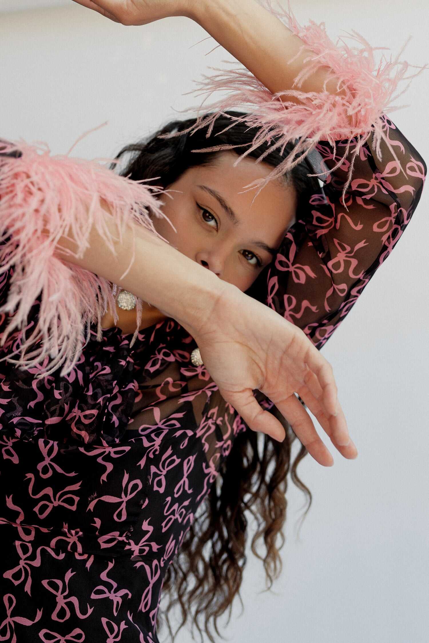 Elisa Bow Dress w. Feathers