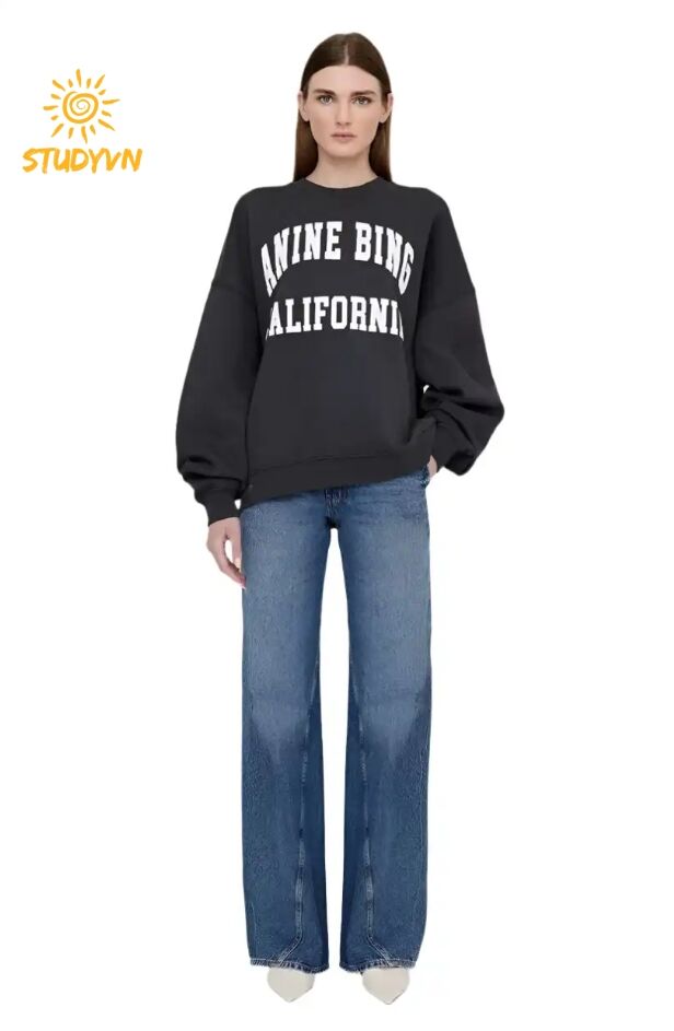 Studyvn Miles Sweatshirt in Washed Black