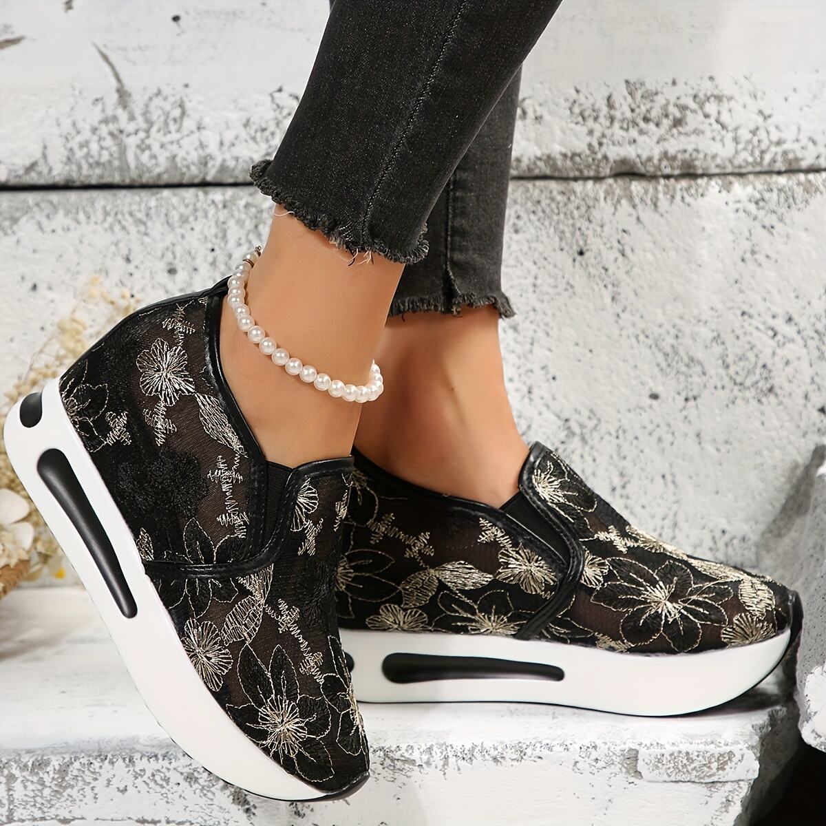 Women's Comfortable Orthopedic Floral Lace Platform Shoes