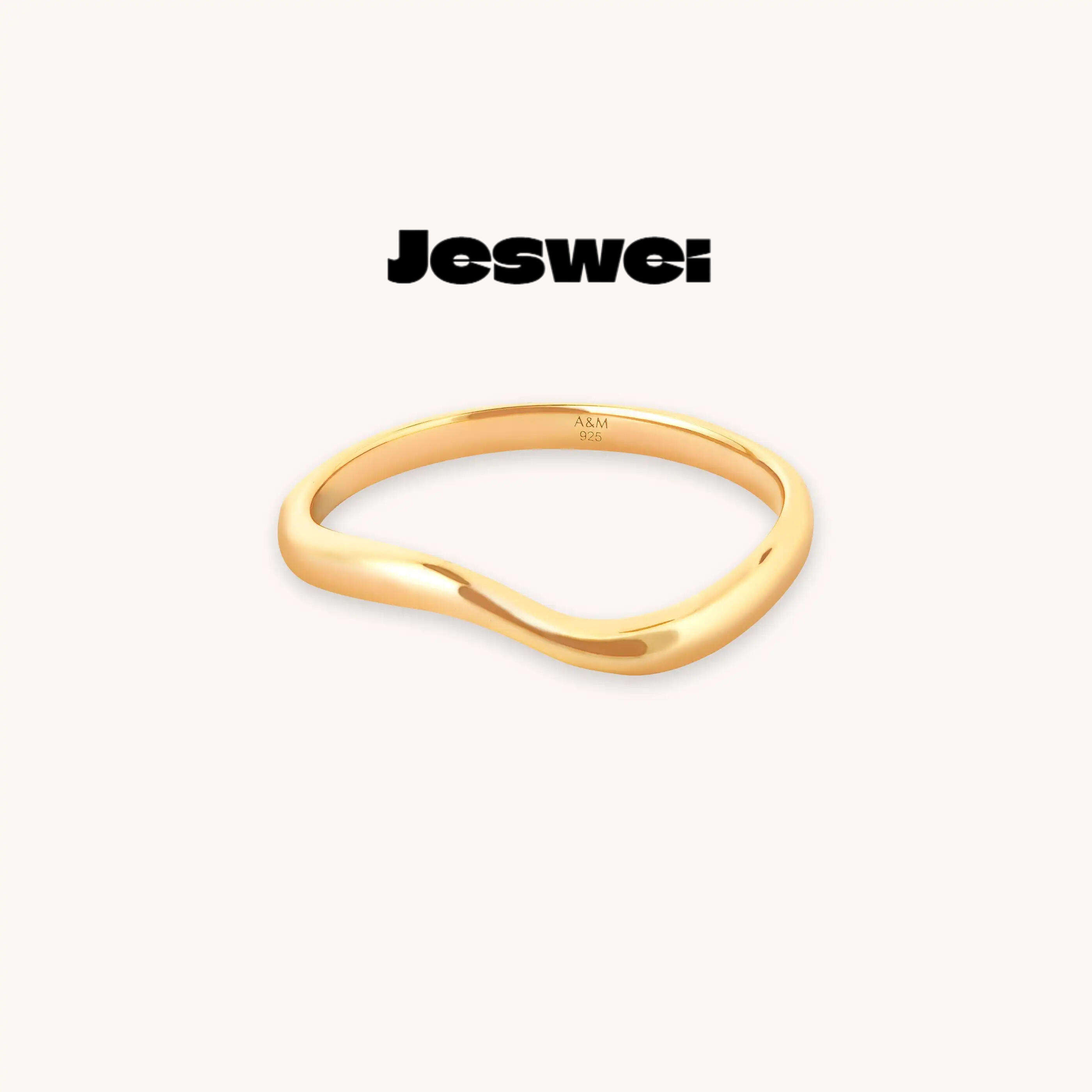 Wave Ring in Gold