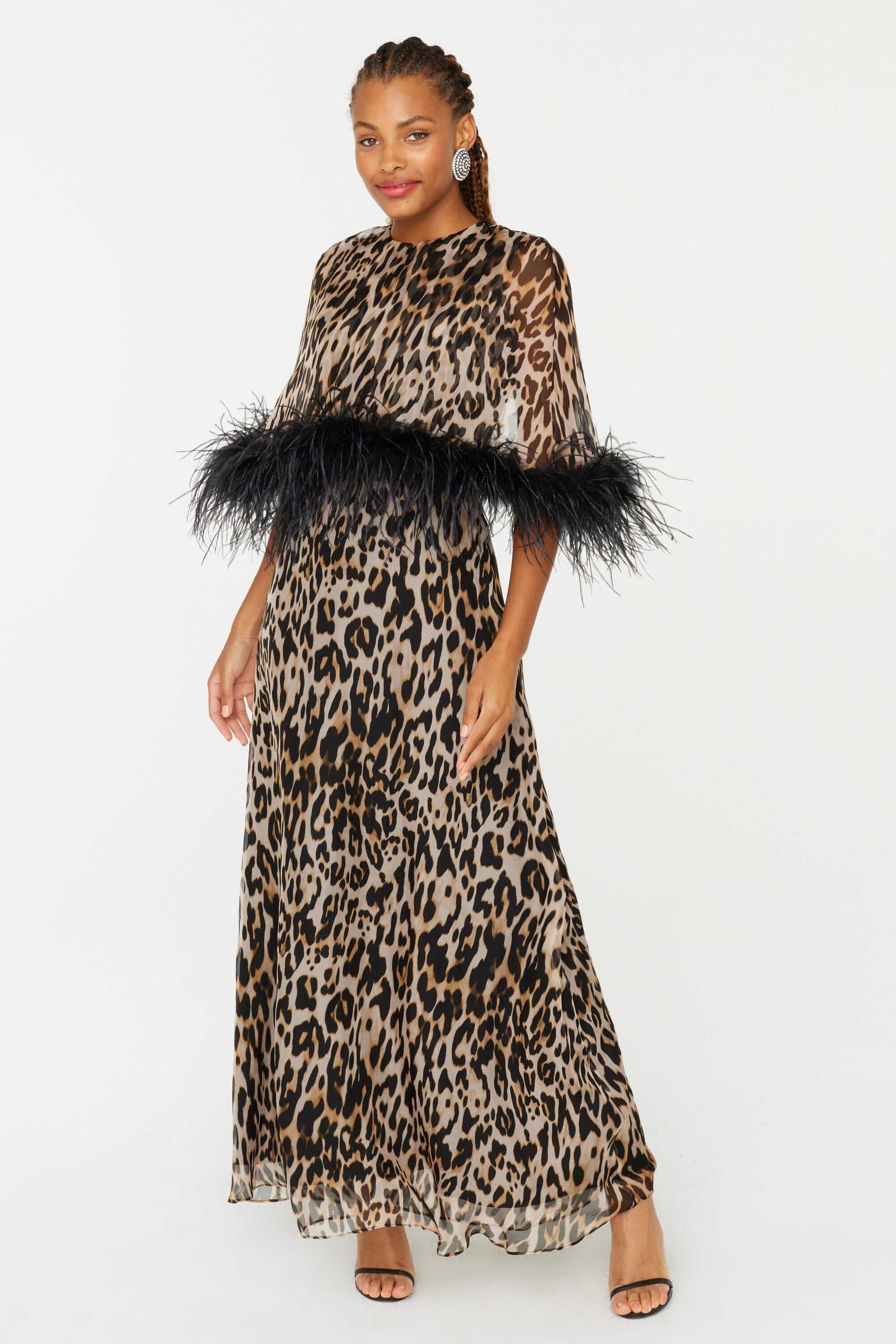 Cecilia Caped Dress w. Feathers