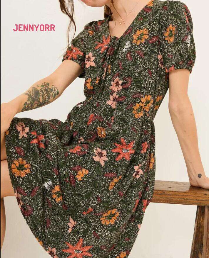 Black Floral Short Sleeve V-Neck Midi Dress