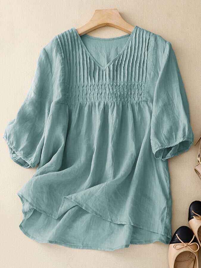 Loose Quarter Sleeved V-Neck Pleated Shirt