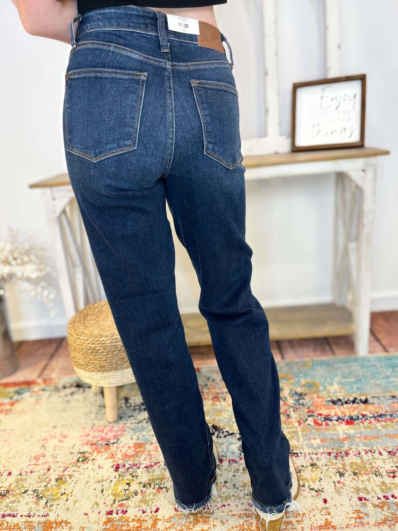 Judy Blue Country Mile Dark Wash Mid Rise Straight Jeans