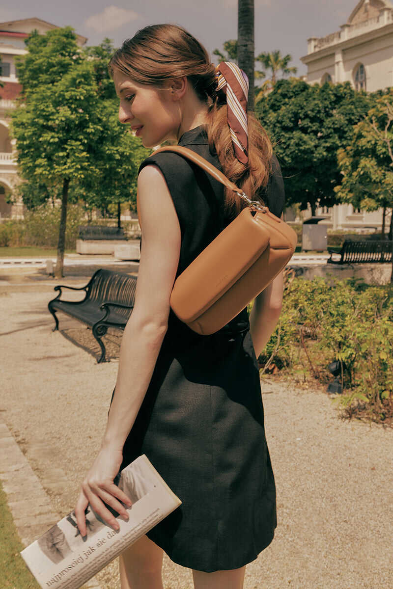 Oslo Puffy Bag in Camel