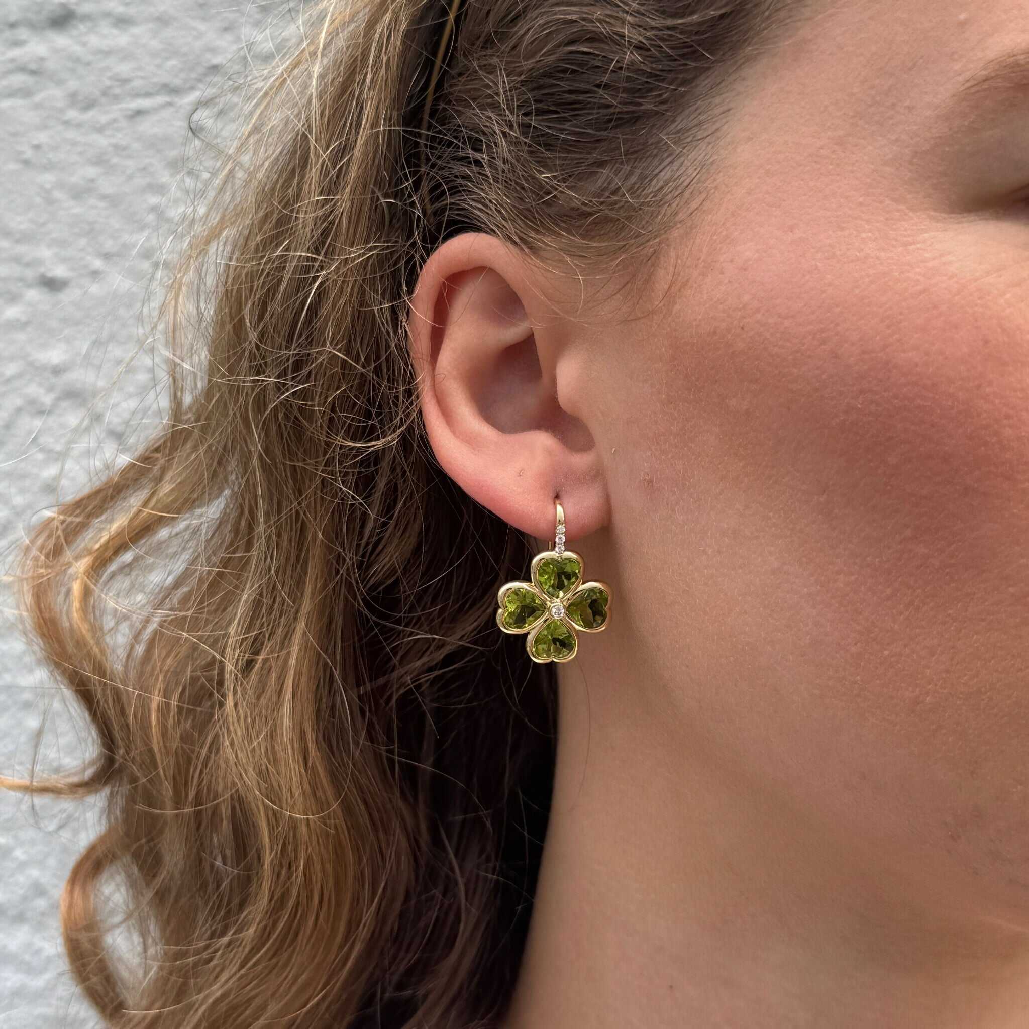 Goshwara Peridot & Diamond 18K Yellow Gold Clover Earrings