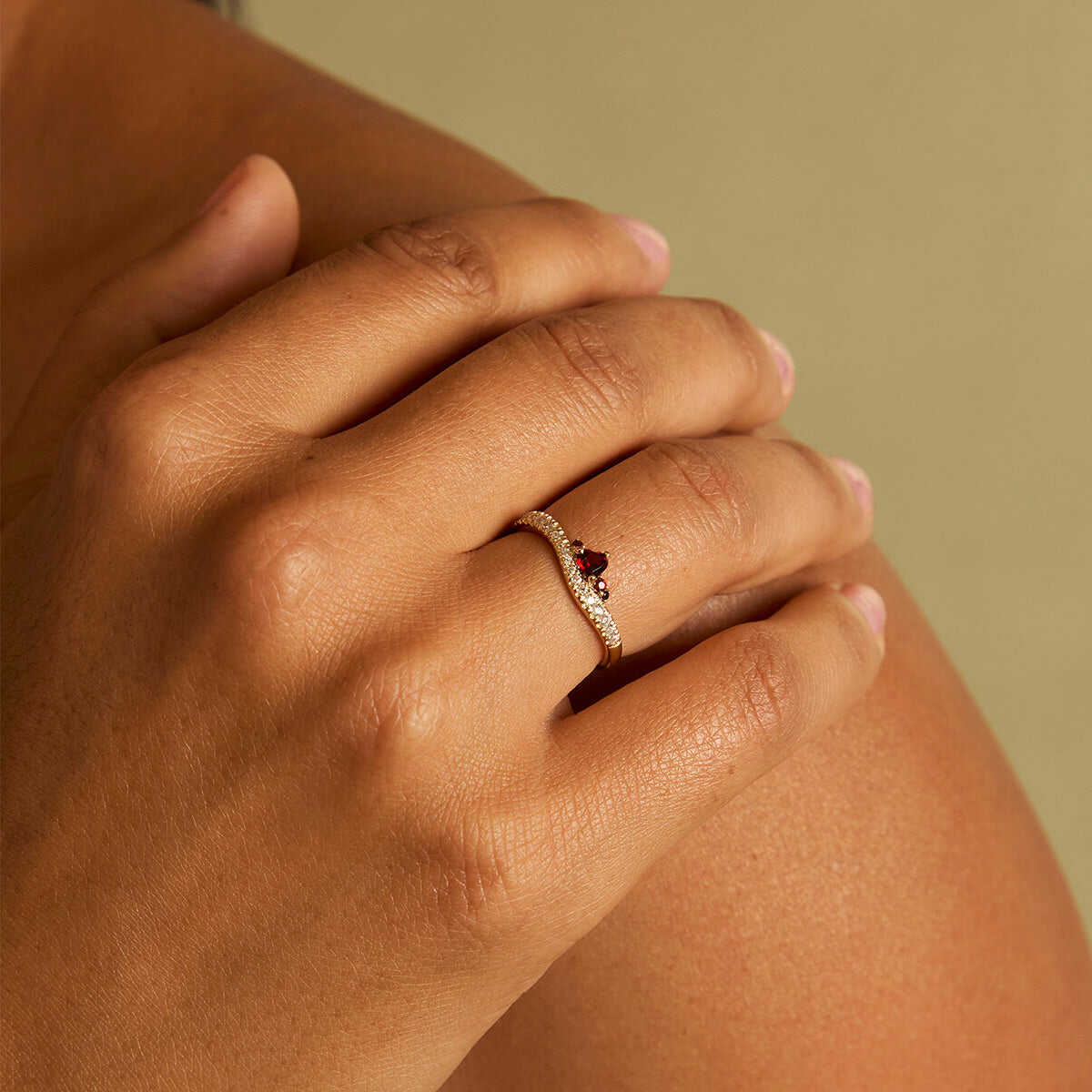 Garnet Serpent Wave Ring in Gold