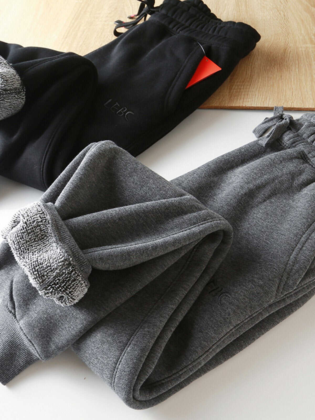 M's Relaxed Fit Tapered Fleece Sweatpants