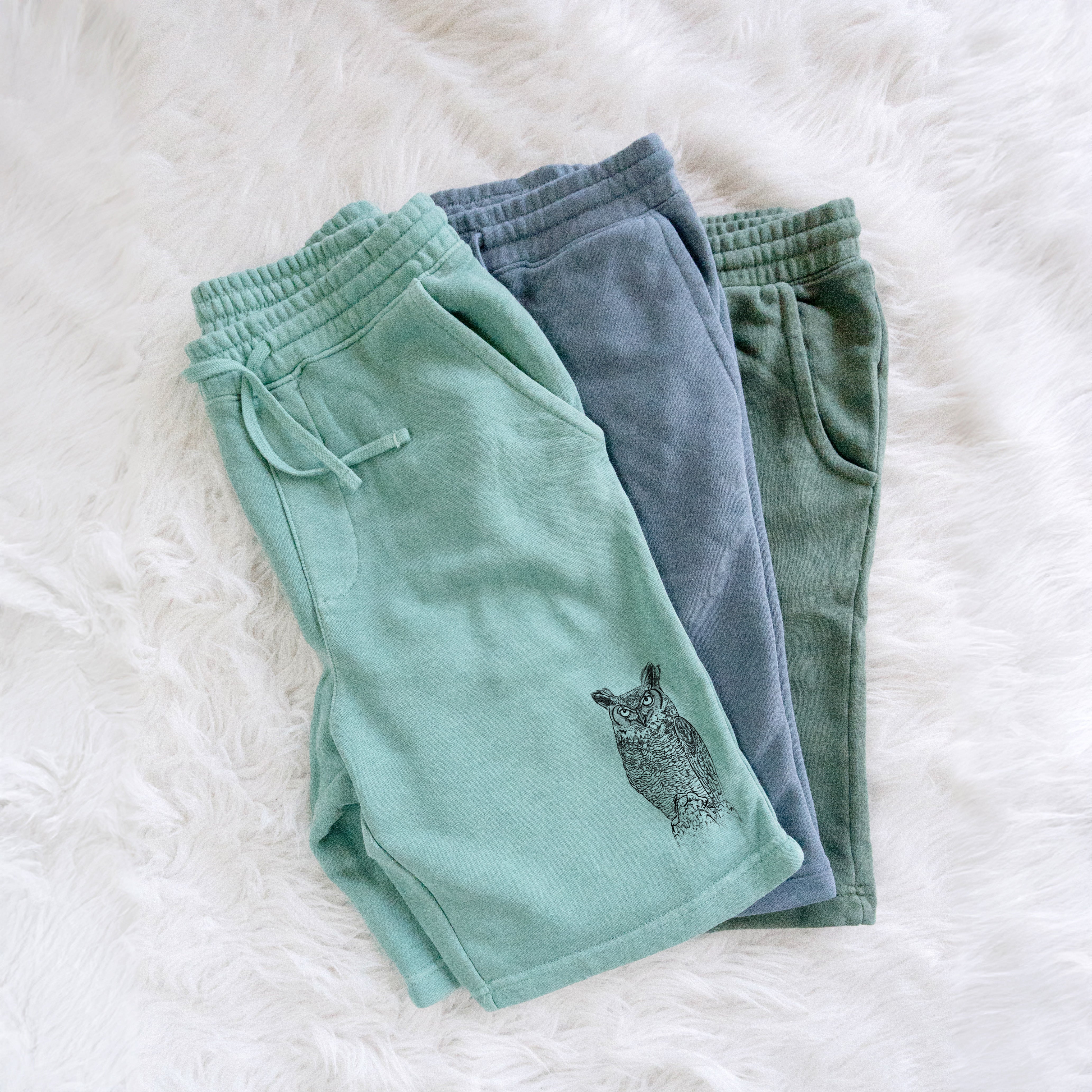 Bubo virginianus - Great Horned Owl - Unisex Pigment Dyed Shorts