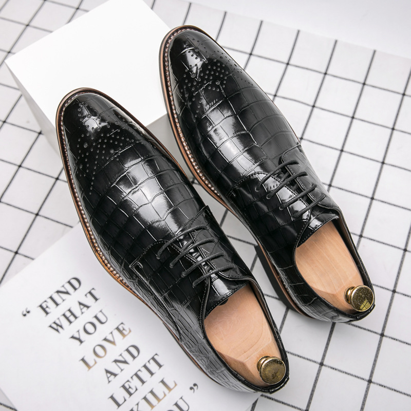 Men's Stylish And Comfortable  Crocodile Pattern Brogues Shoes