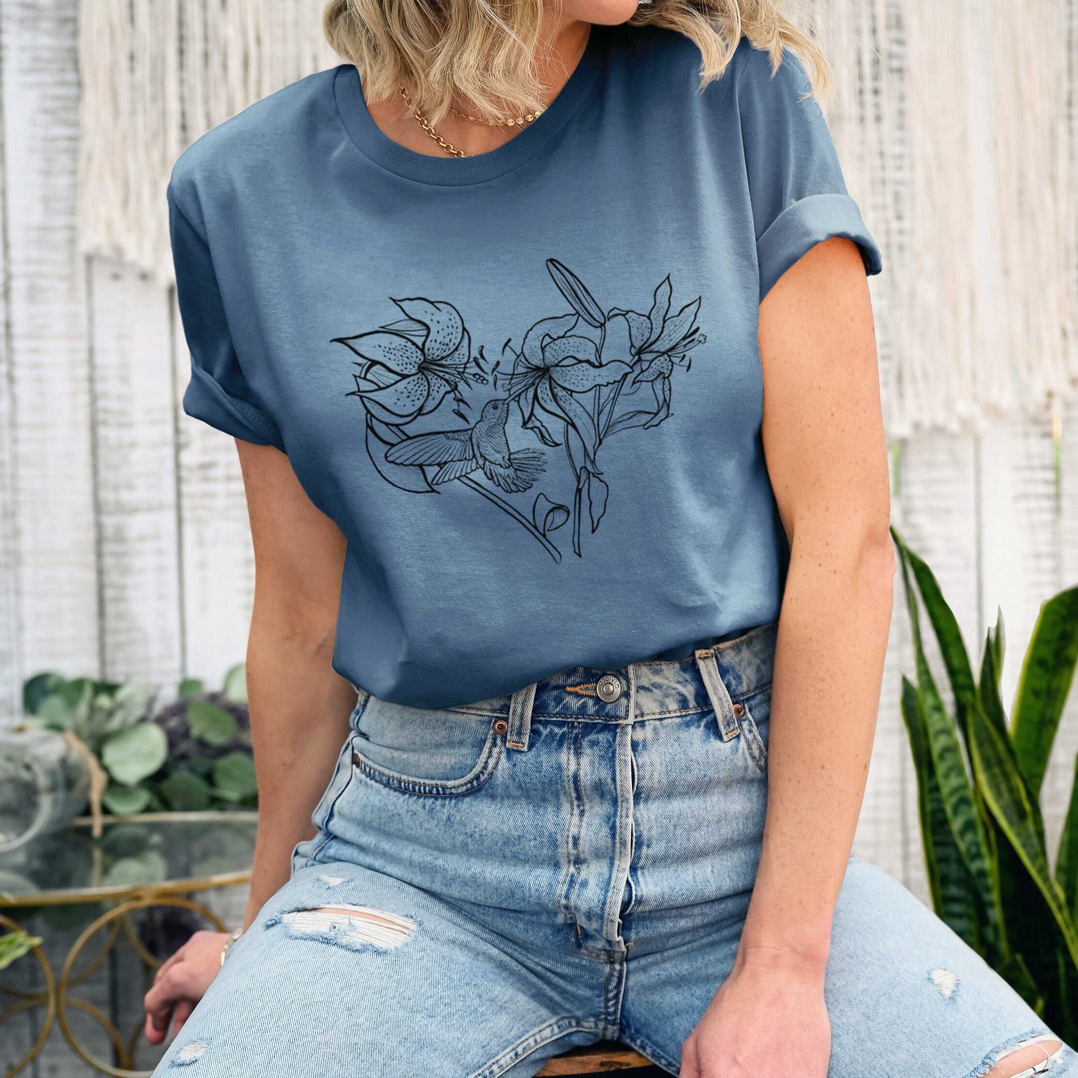 Hummingbird with Lillies Heart - Lightweight 100% Cotton Unisex Crewneck