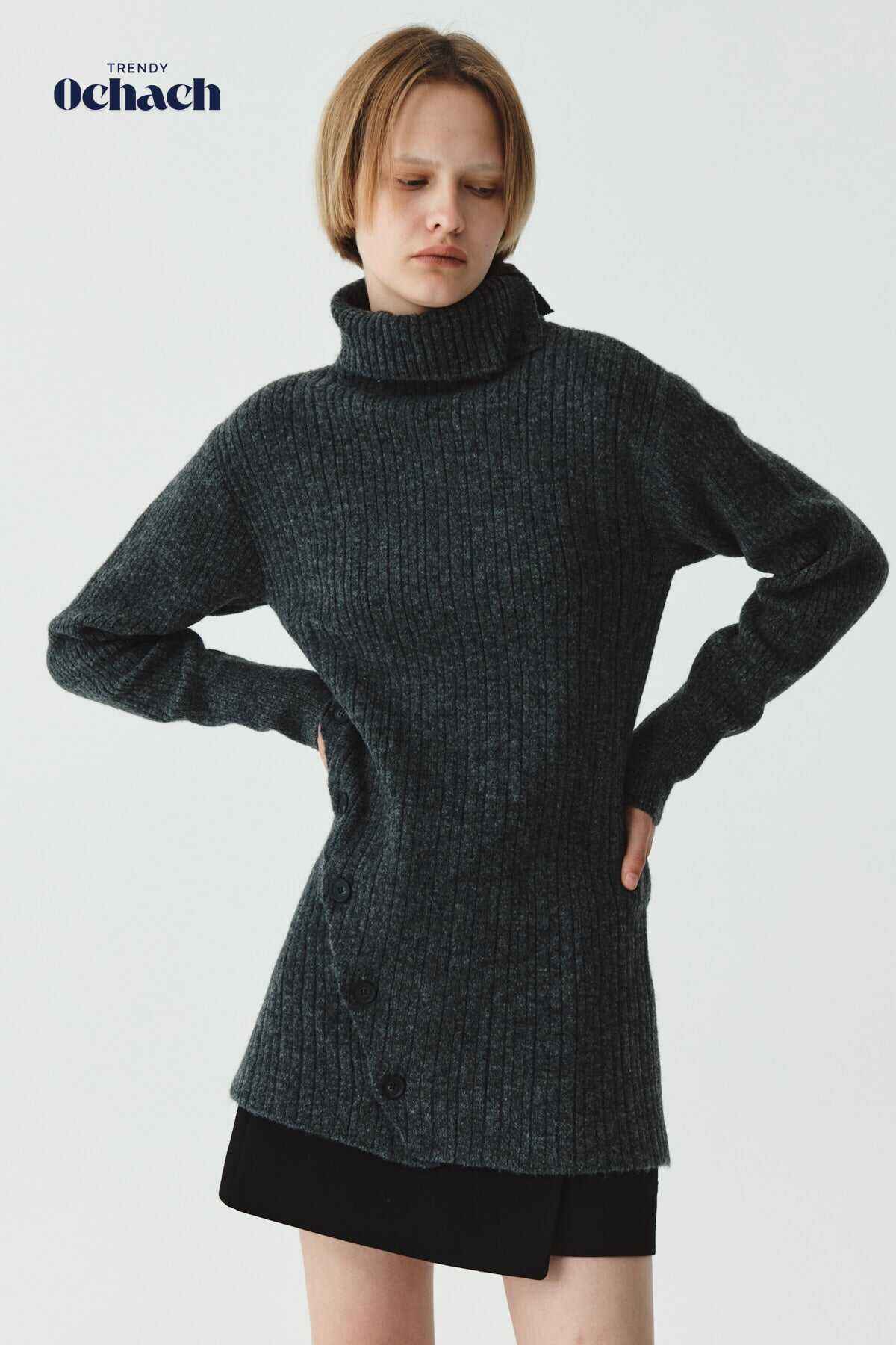SLIT KNIT DRESS IN CHARCOAL