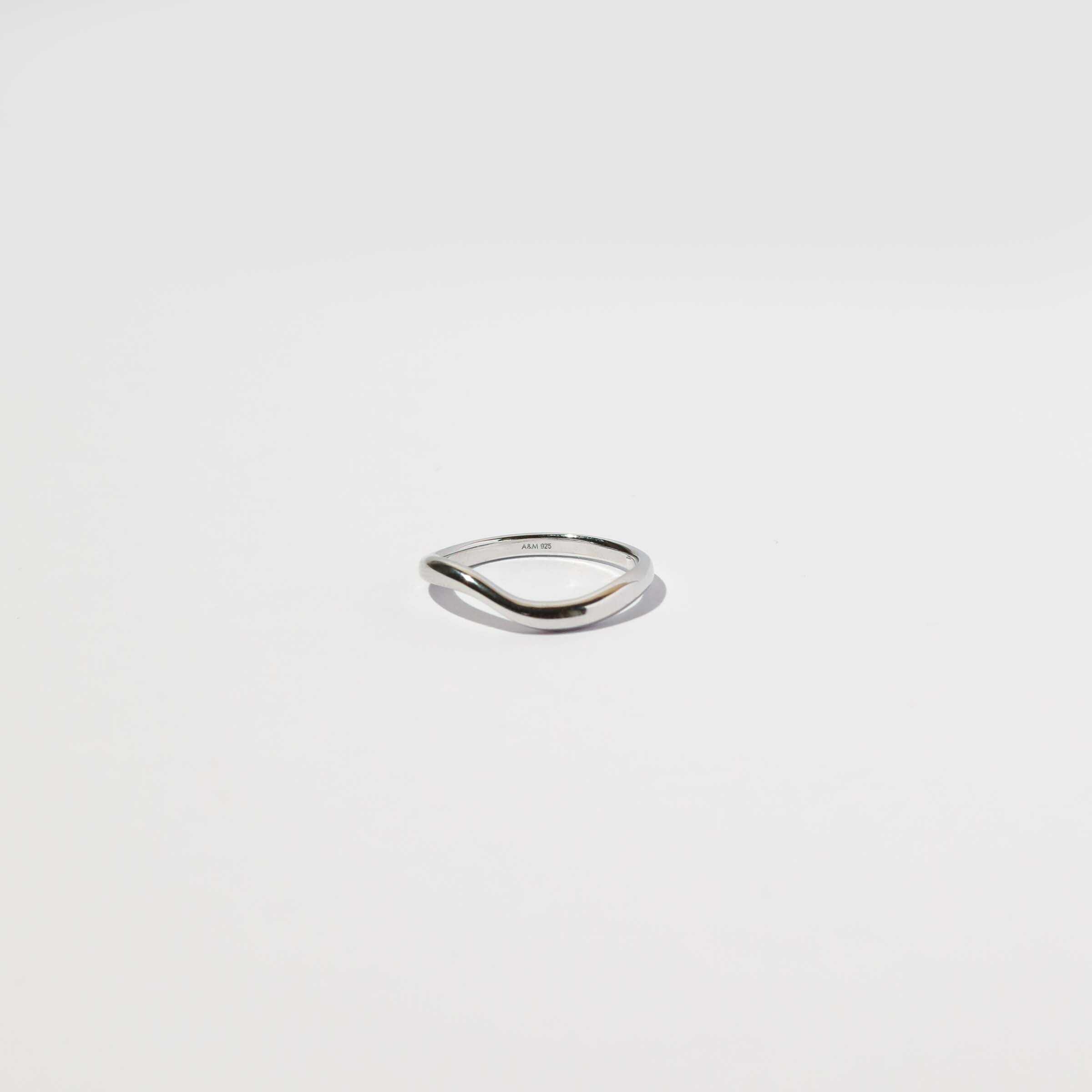 Wave Ring in Silver