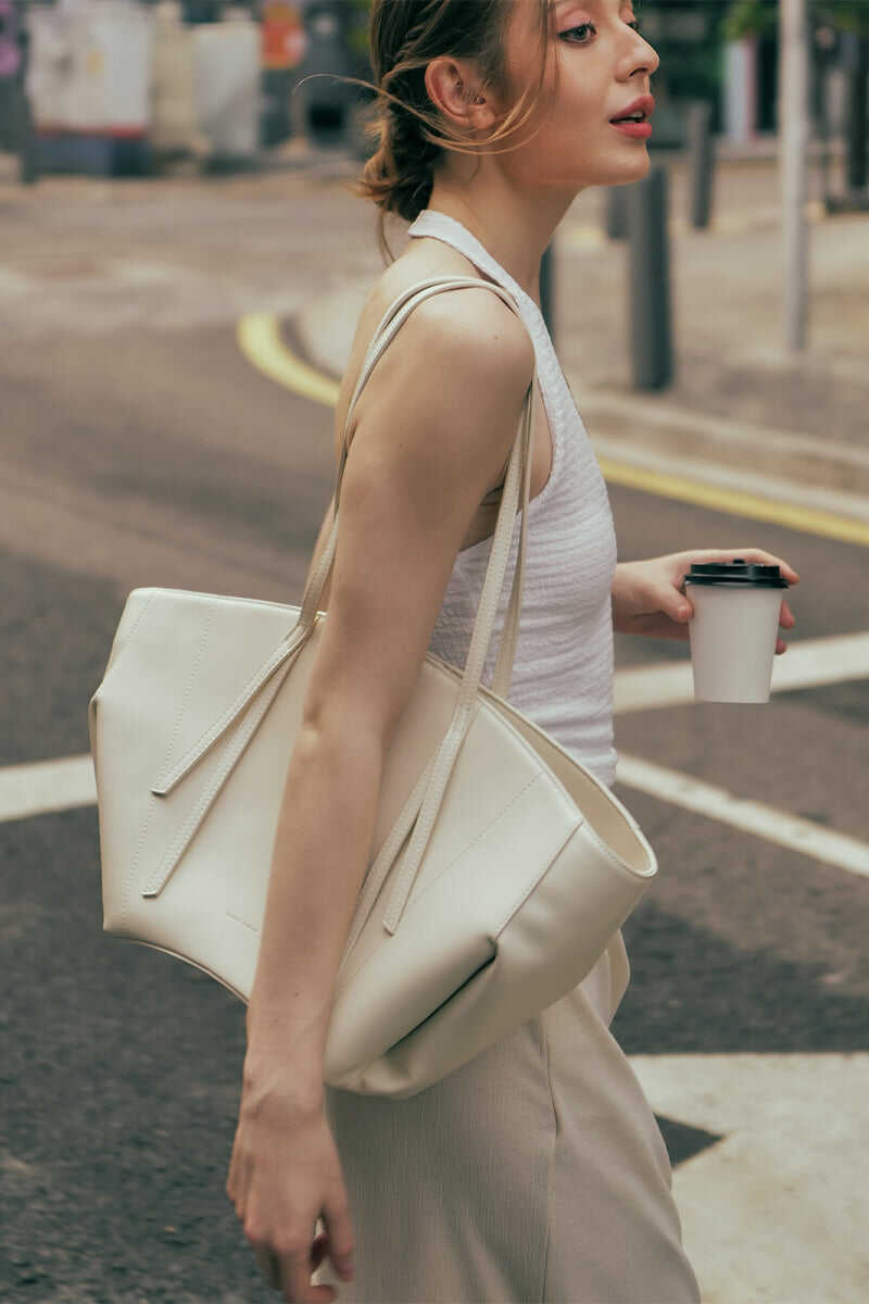 London Tote Bag in Cream