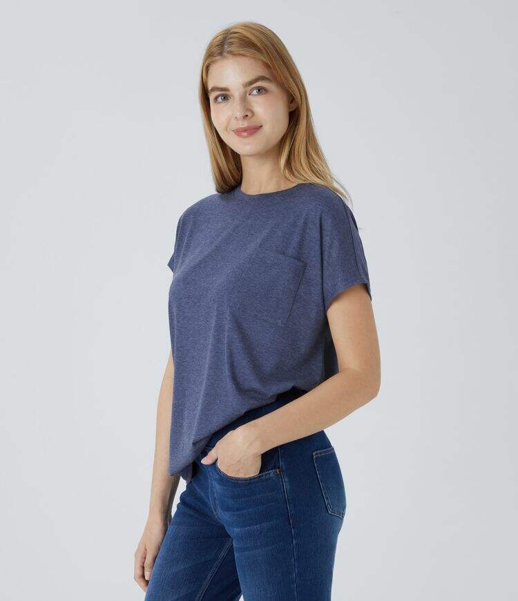 Round Neck Chest Pocket Split Hem Relax Casual T-Shirt