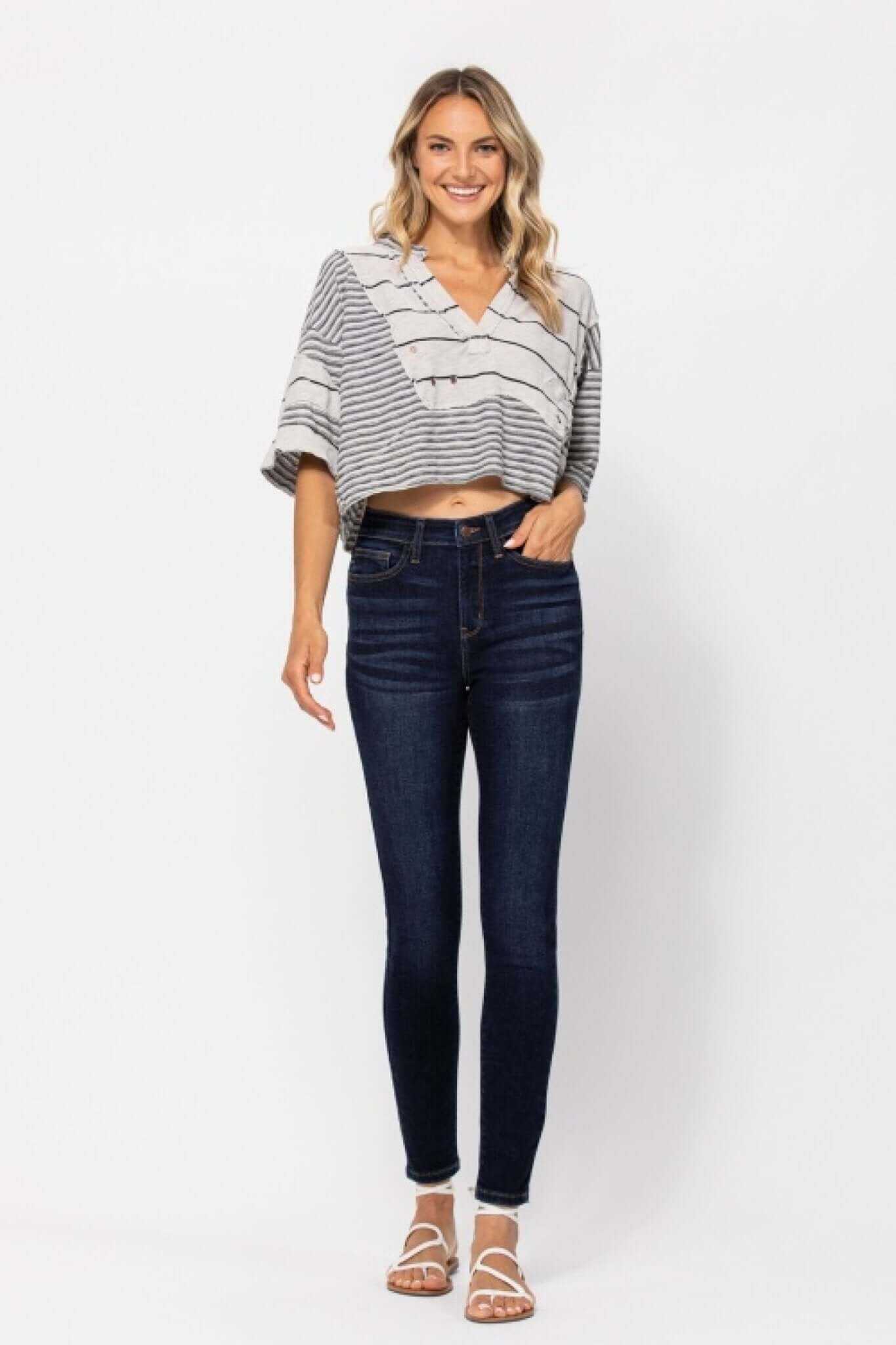 Judy Blue Jeans Classic Dark Wash High Rise Skinny