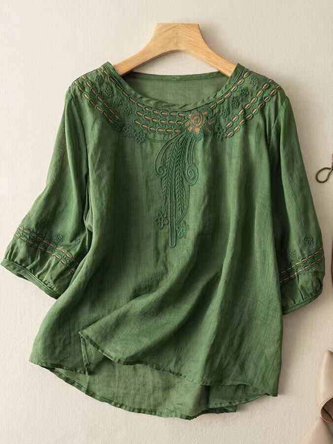 Embroidered Art Retro Half Sleeve Shirt