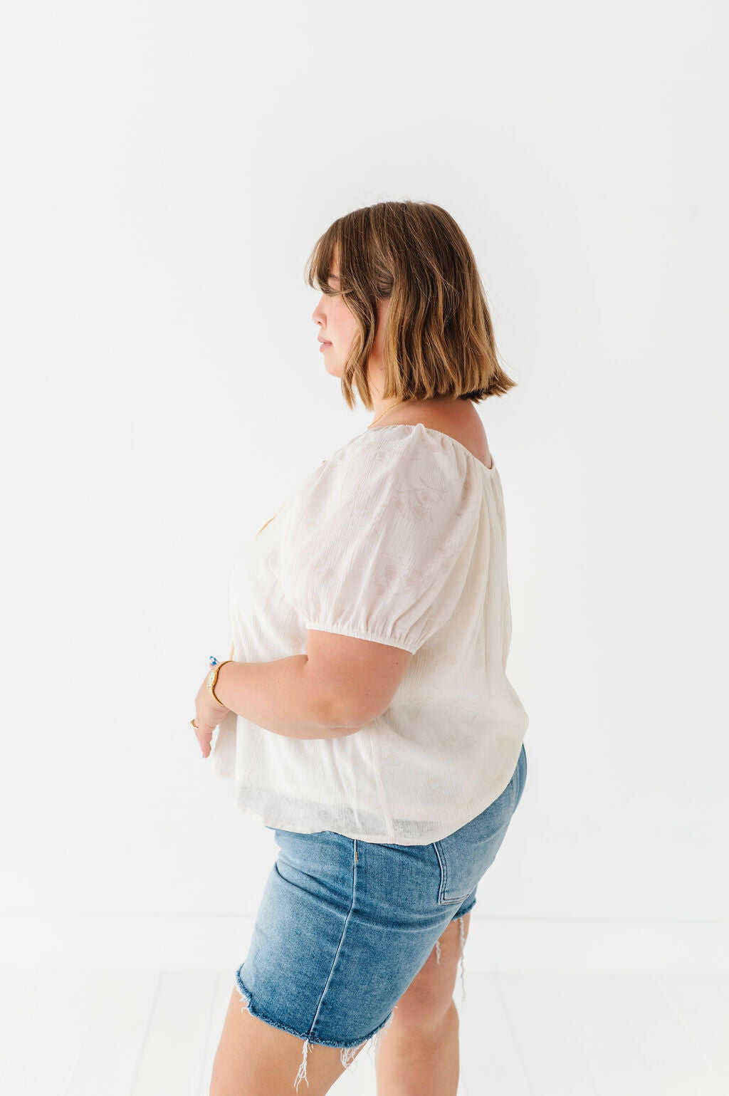 Nora Button Up - Size 3XL Left