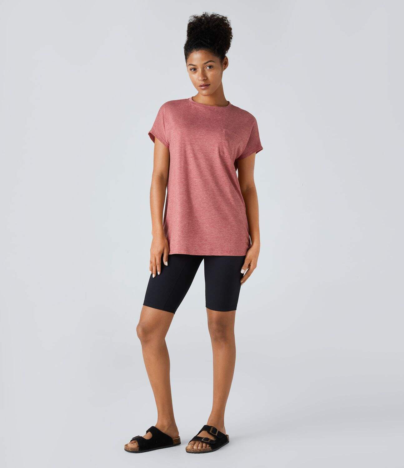 Round Neck Chest Pocket Split Hem Relax Casual T-Shirt