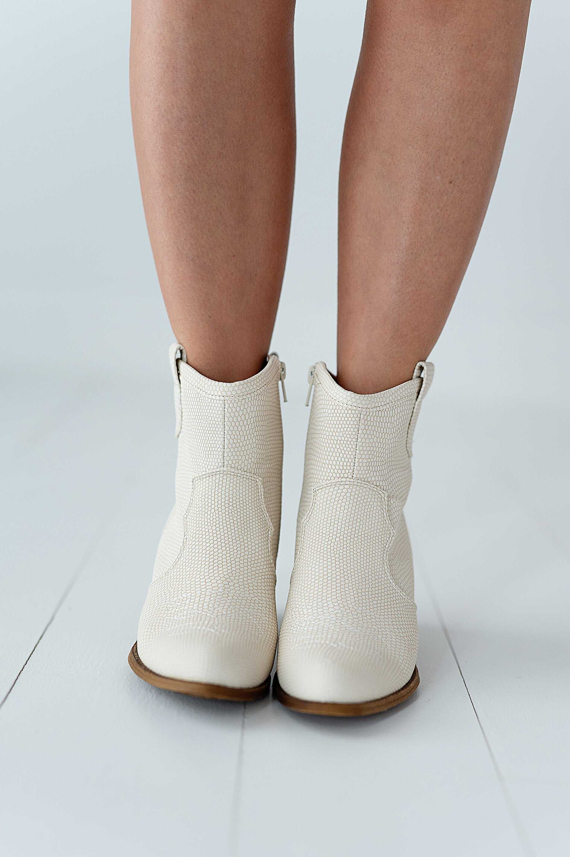 Unite Western Boot in Natural - Size 8 Left