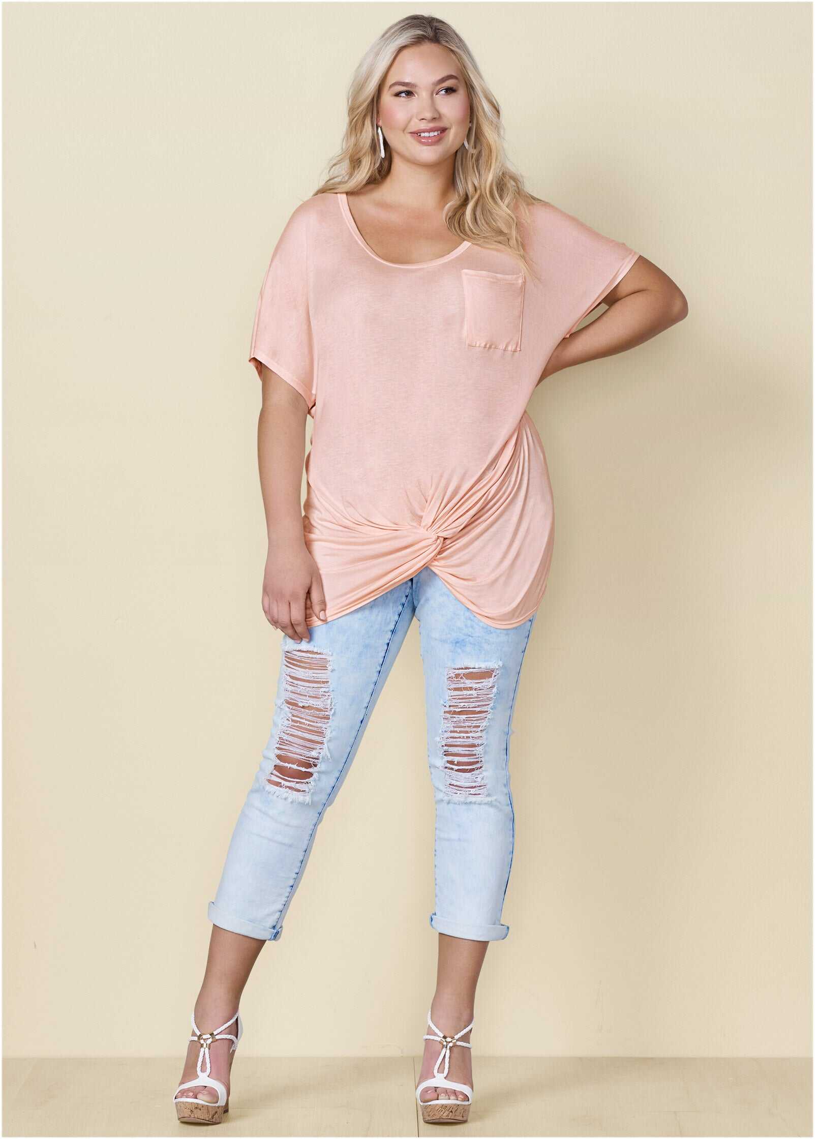 Twisted Knot Detail Tee - Blush