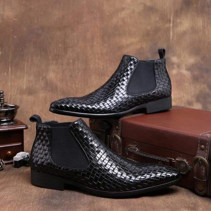 Men's Comfortable and Lightweight Crocodile-Patterned Chelsea Boots