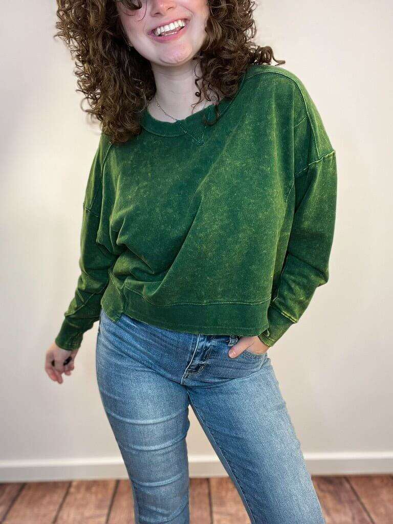 Acid Wash Raw Hem Pullover Sweatshirt - Dark Green