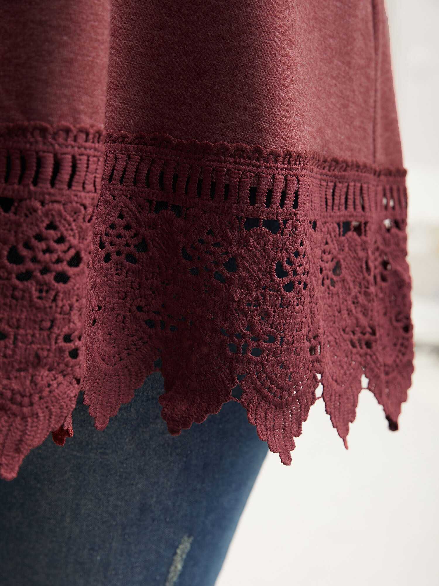 Heathered Stretchy Lace Hem Sleeveless Top