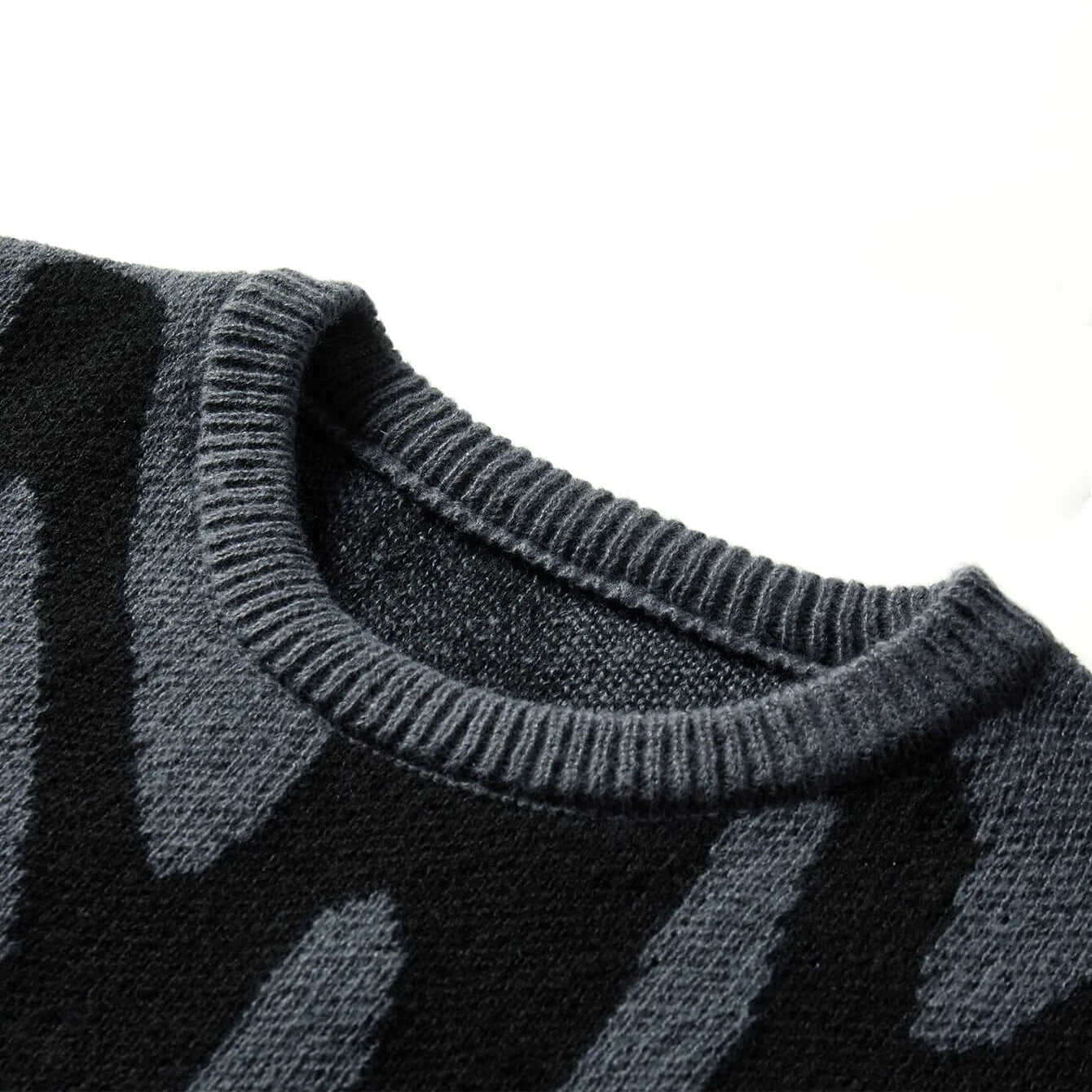 COLVIN KNITTED SWEATER