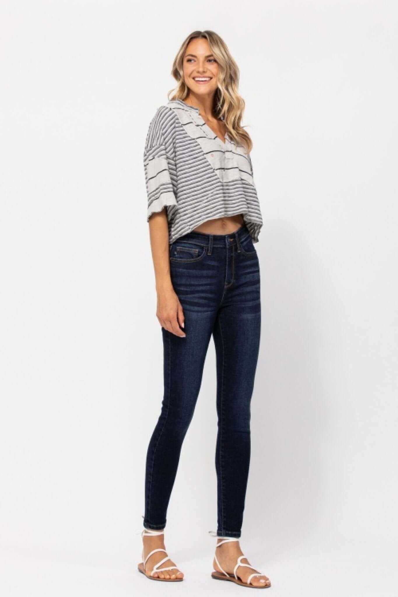 Judy Blue Jeans Classic Dark Wash High Rise Skinny