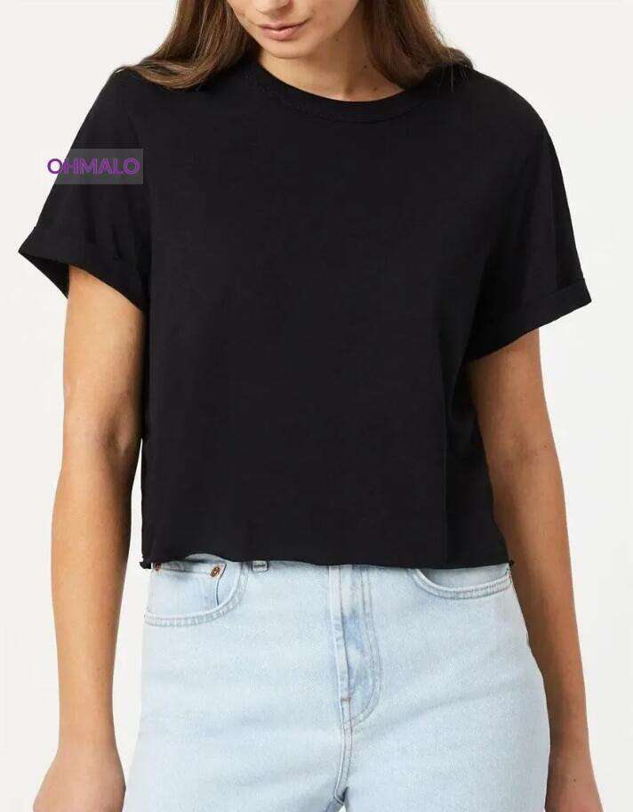 Cropped Black T-Shirt
