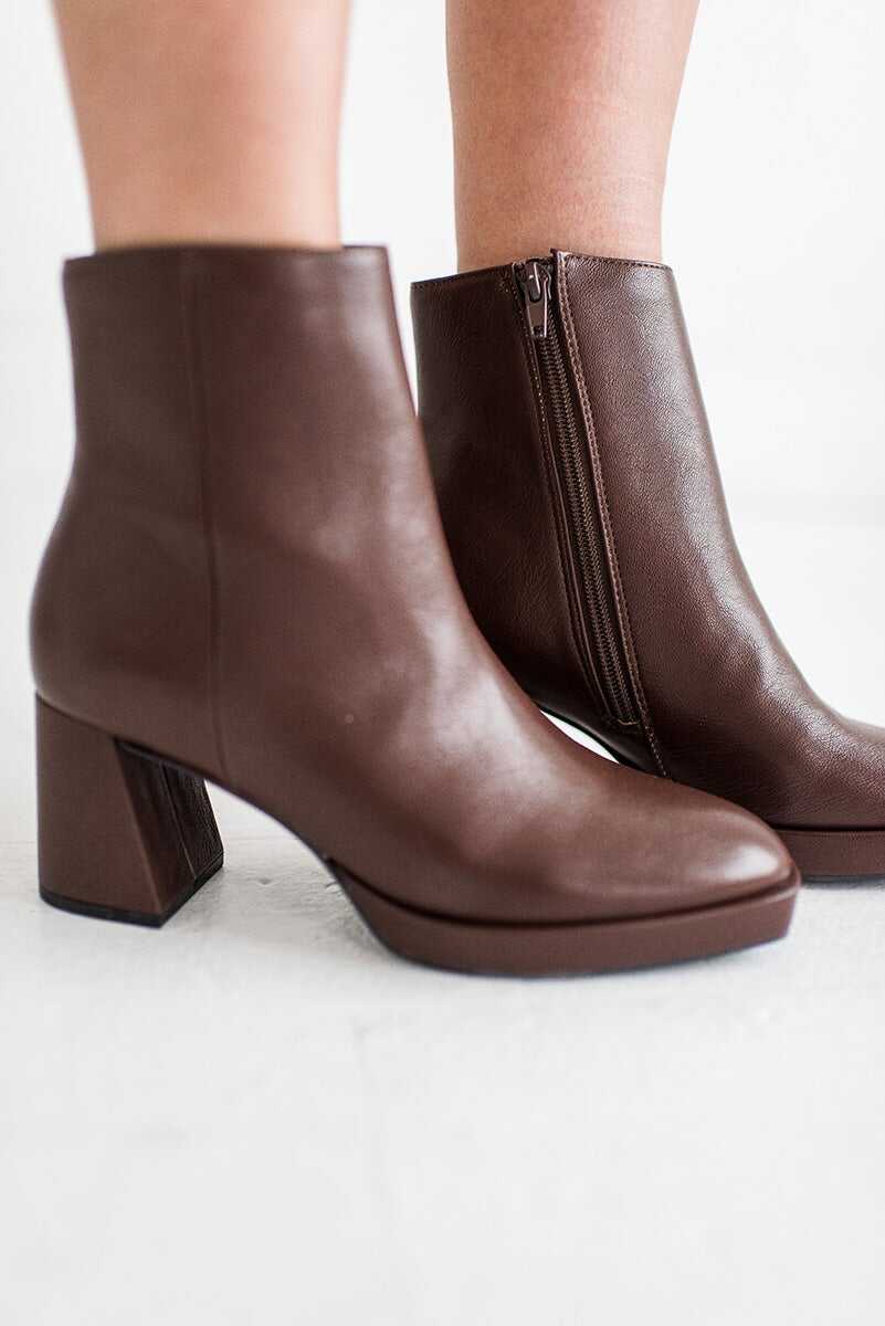 Dodger Boots in Brown - Size 10 Left
