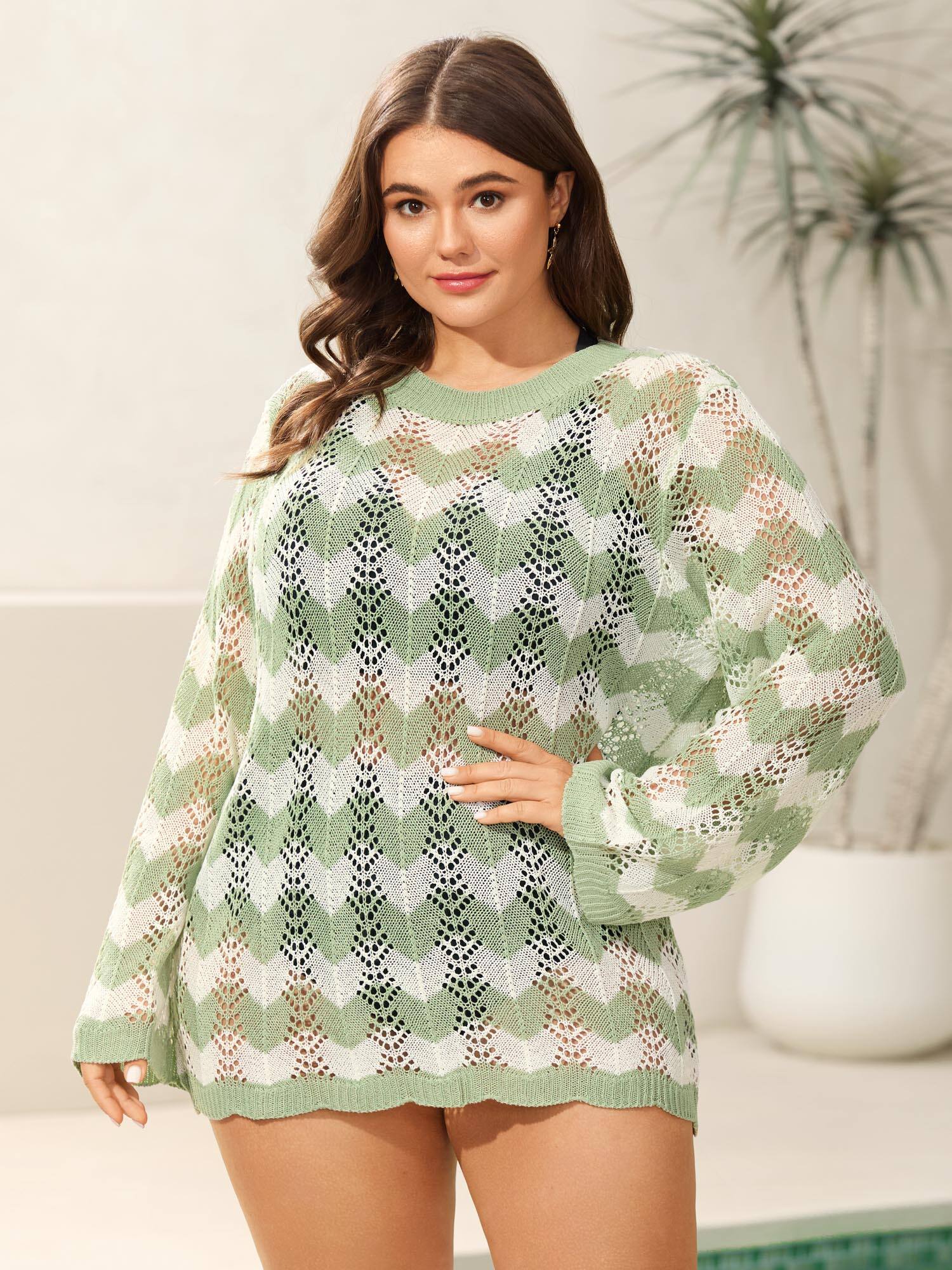 Textured Cut-Out Round Neck Pullover