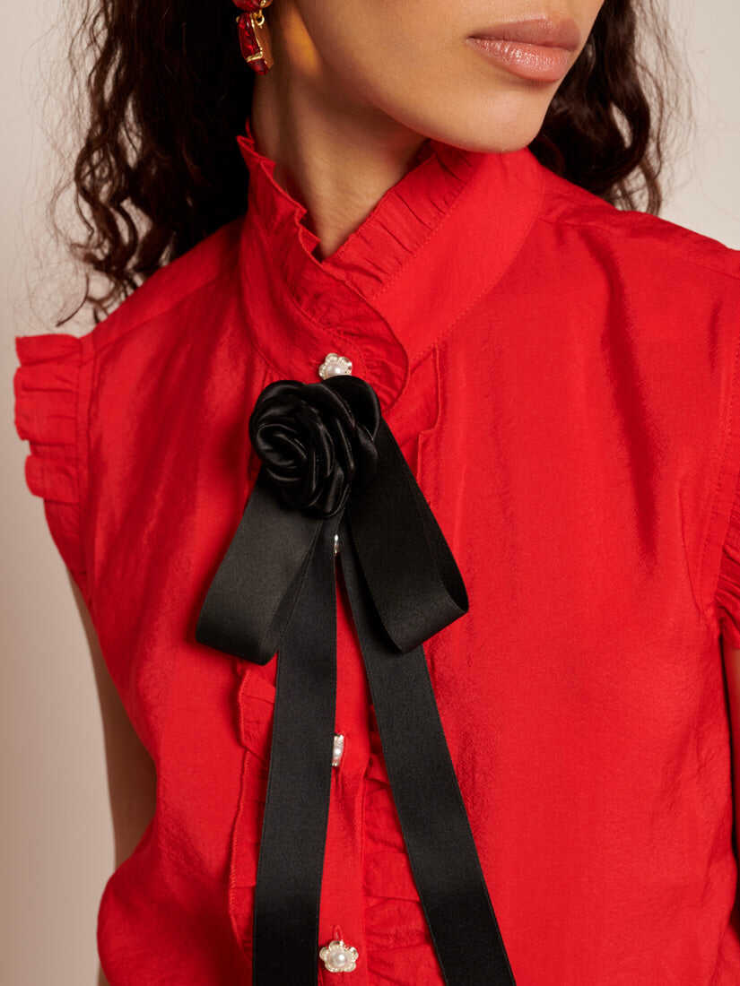 Passion Sleeveless Blouse