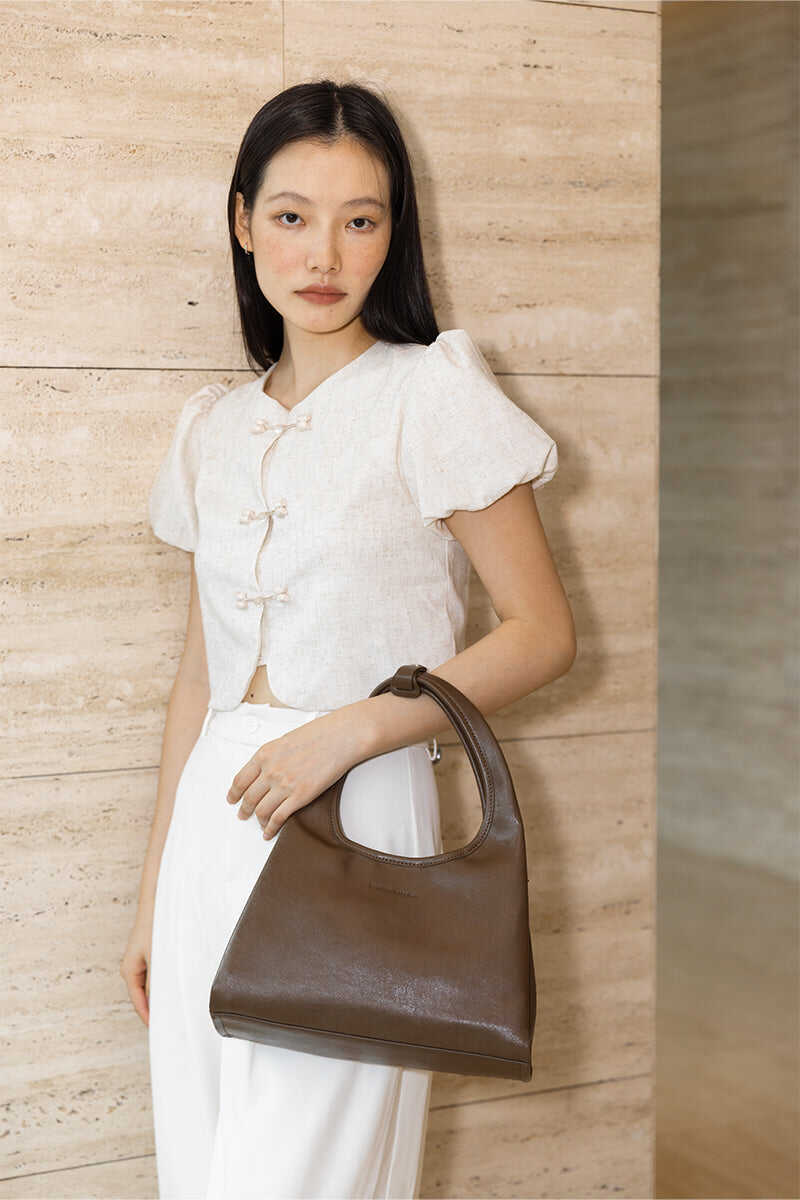 Fuji Small Hobo Bag in Earth