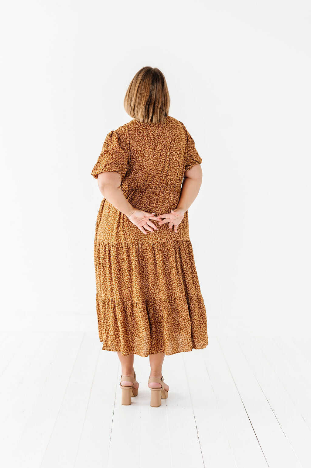 Fiona Floral Dress in Autumn Daisy - Size 3X & 4X Left