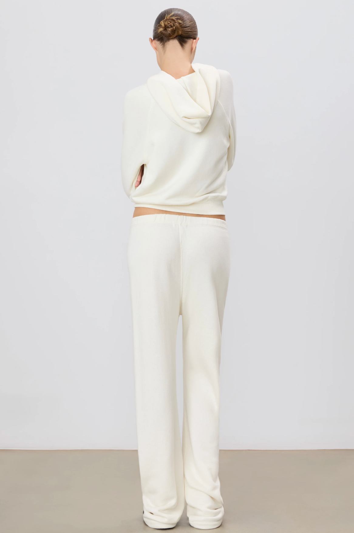 Eterne Straight Leg Sweatpant