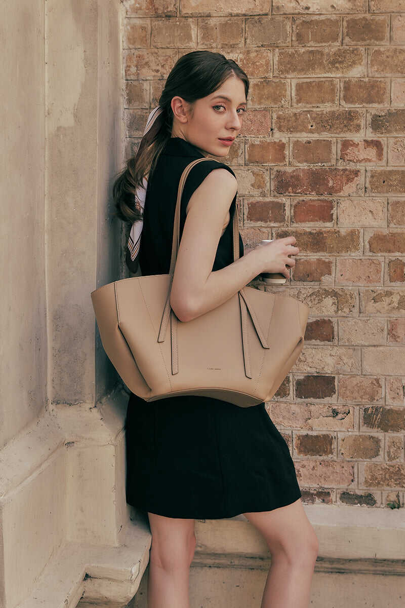 London Tote Bag in Nude