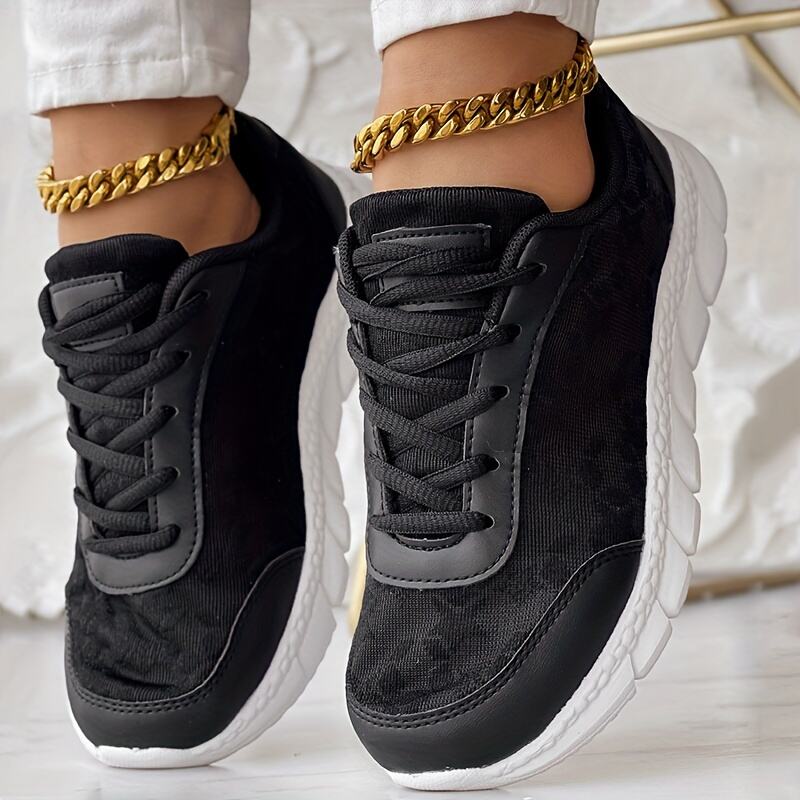 Women's Lace Solid Color Sneakers